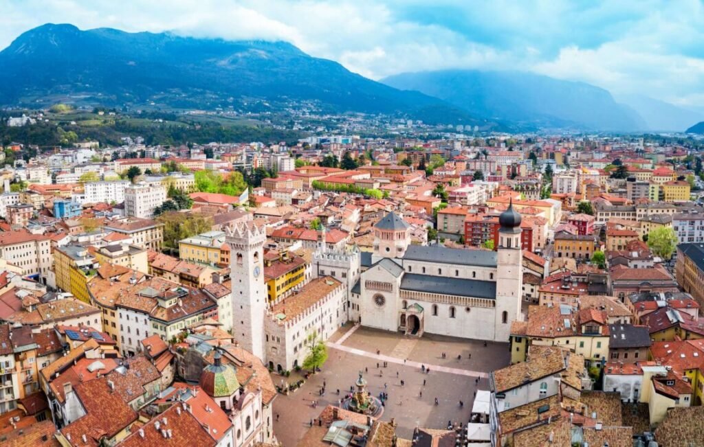 Piazza del duomo de Trento.