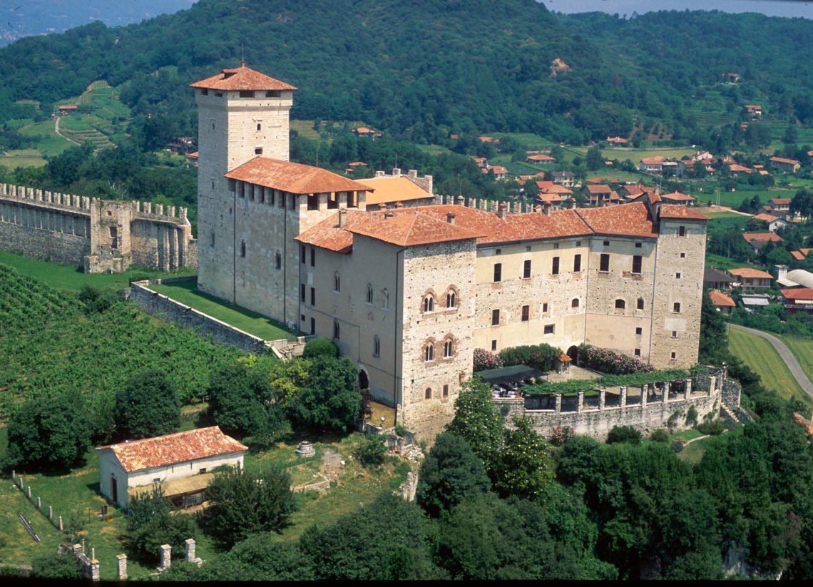 Rocca di Angera - Lago Maggiore. Foto: Gnemmi