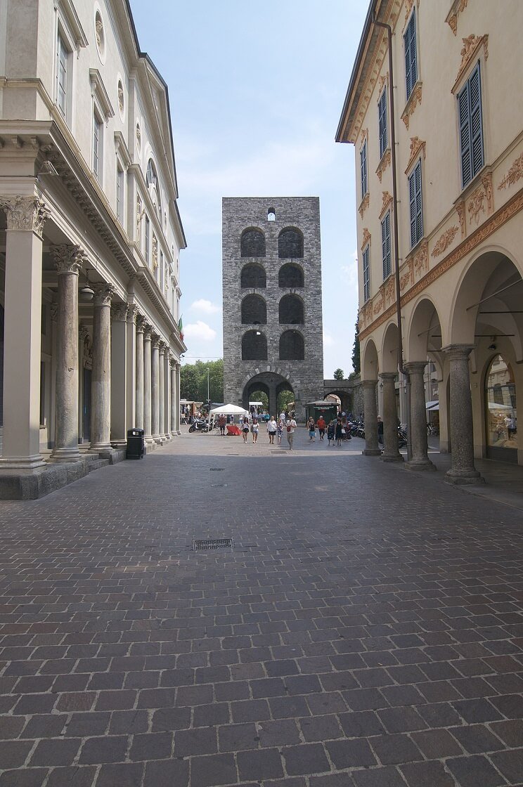 Porta Torre - Como.