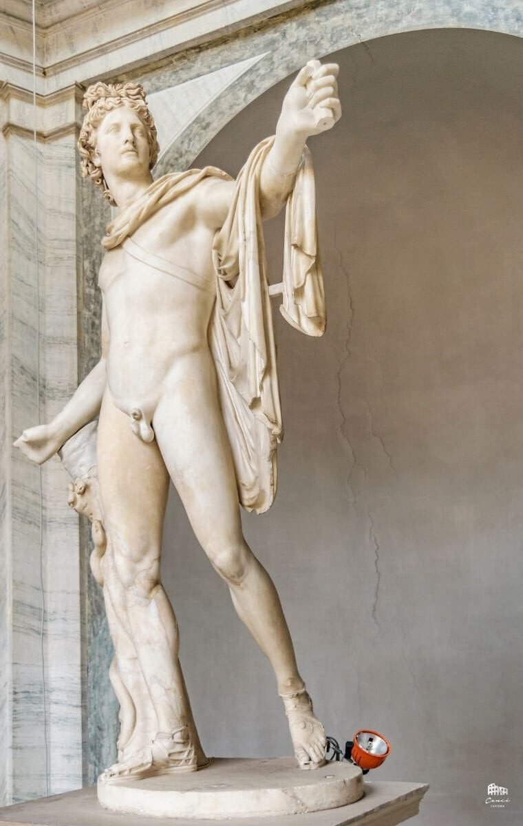 Apolo do Belvedere - Museus Vatcianos.