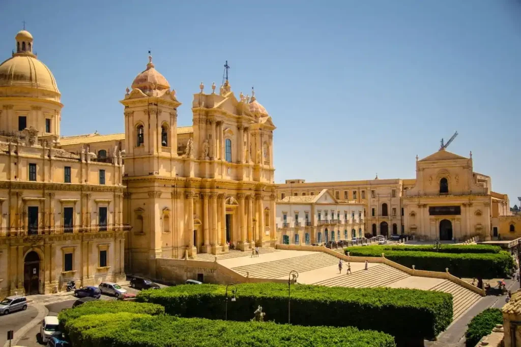 Arquitetura barroca no centro histórico de Noto na Sicília