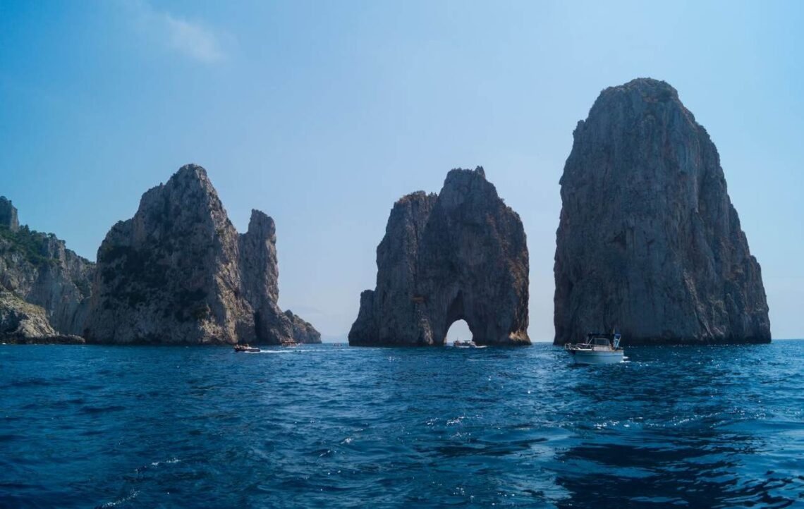 O que fazer em Capri: 13 atrações turísticas imperdíveis da ilha mais famosa da Itália!