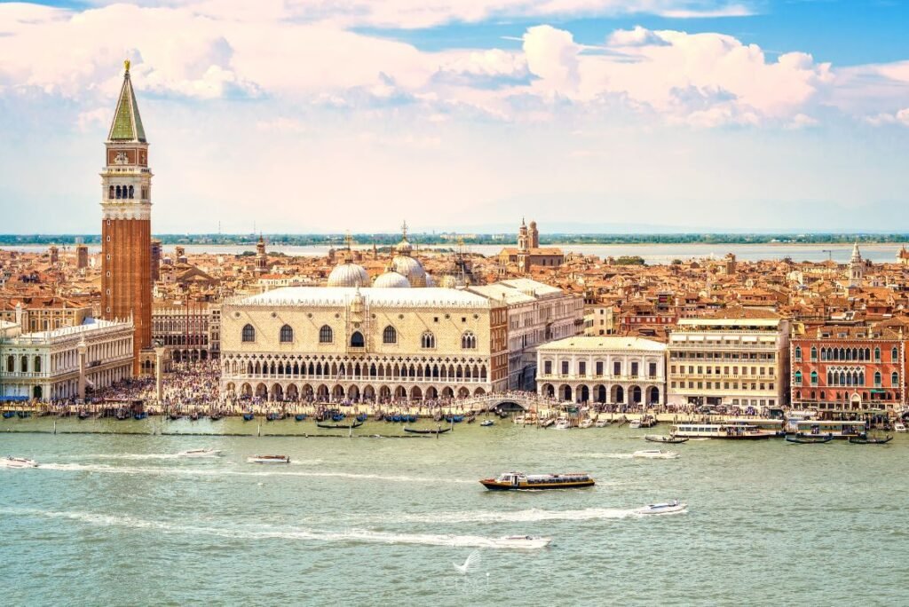 Piazza San Marco, Veneza – Itália.